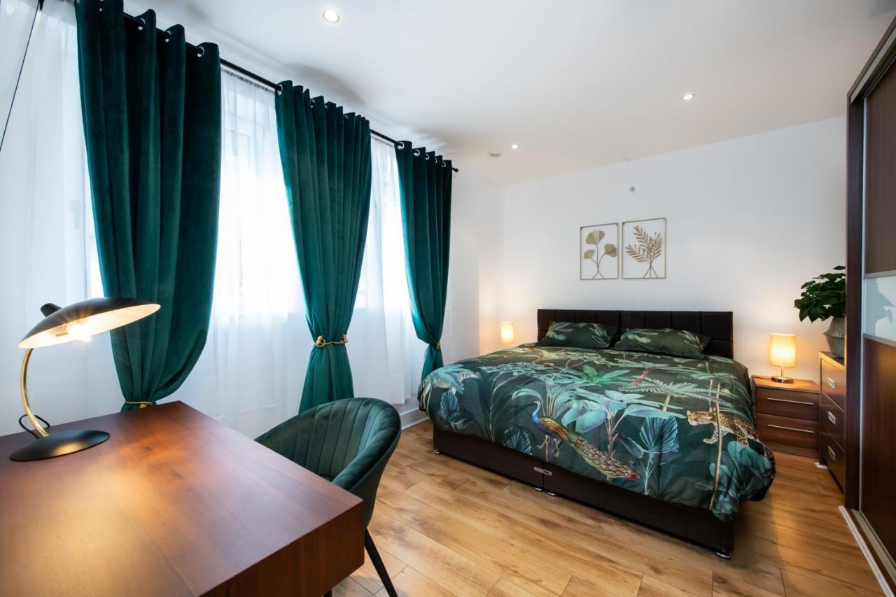London Nino Apartments Εξωτερικό φωτογραφία